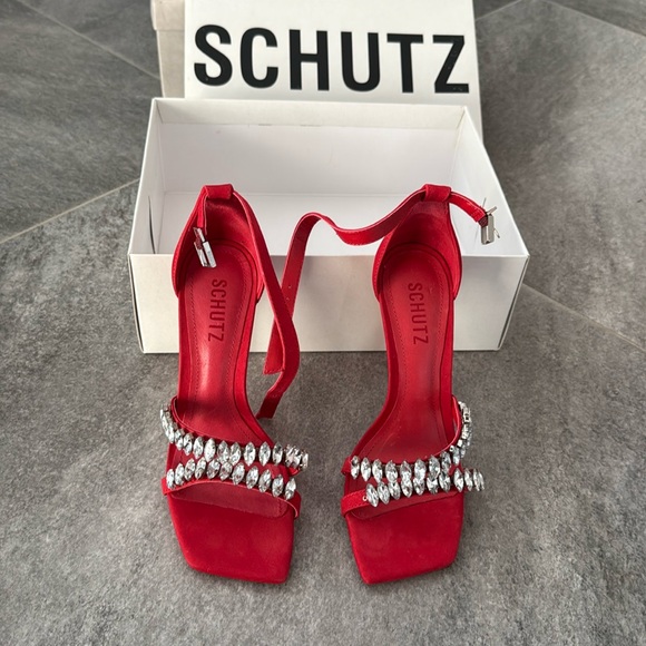 SCHUTZ red sandals. - Picture 1 of 7